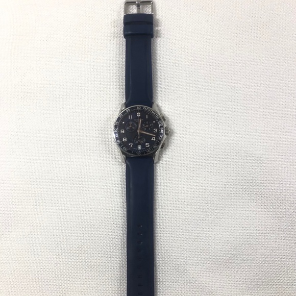 VICTORINOX Swiss Army Chrono Classic Choronograph Quartz Men's Watch - Picture 2 of 5